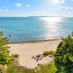 The Huron Beach Hutch
