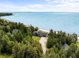 Lake Michigan Beachfront Home~Near Mackinac Ferry