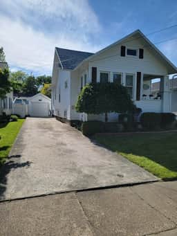 Port Clinton Home~Lake & Park Views~Beach Access!