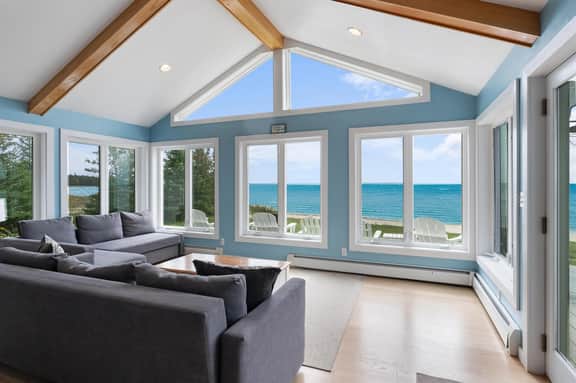 The Beach Hutch