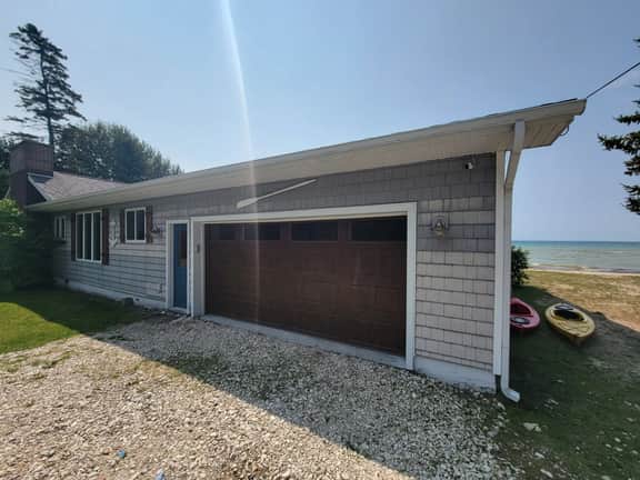Lake Michigan Beachfront Home~Near Mackinac Ferry