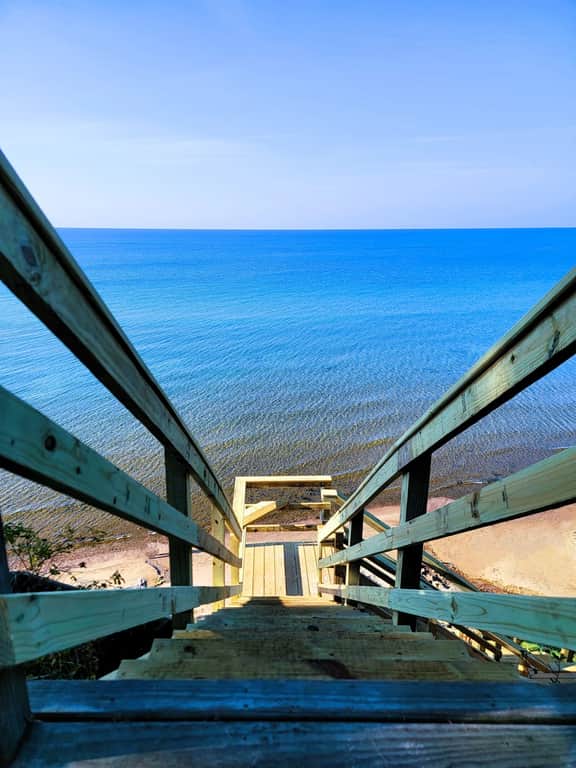 Lake Michigan Beachfront Home Near Mackinac Ferry