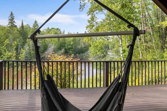 The River Hutch - Image 2